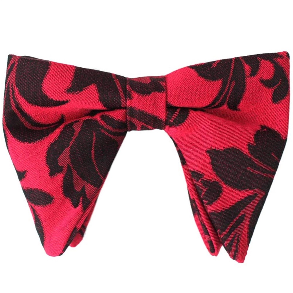 Red and black floral bow tie